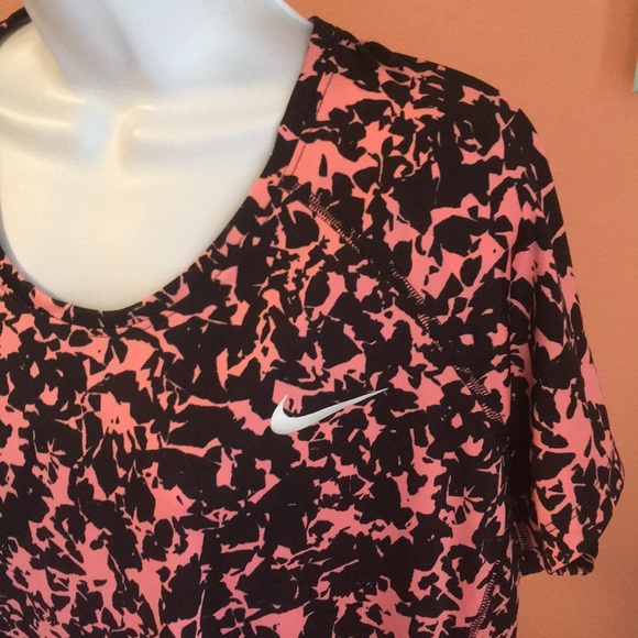 Nike Tops | Womens Plus X Nike Running Pink Black Camo Nwt | Poshmark